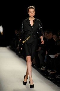 Pasarela Yves Saint Laurent temporada otoño-invierno 2010