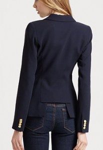 Consejos-de-moda-en-blog-ABRIL-Moda:-blazer-con-un-solo-botón-como-prenda-básica-y-con-estilo