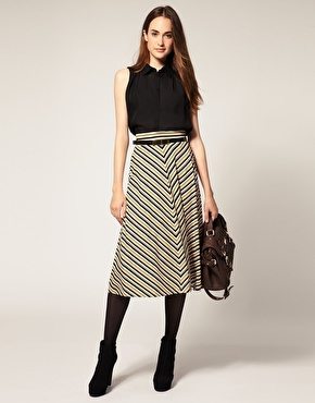Falda-midi-de-Asos-en-el-blog-ABRIL-Moda-resumen-de-tendencias-primavera-verano-20120-que-continúan-de-otoño-invierno