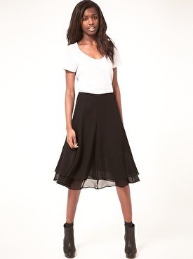 Consejos para elegir ropa: Faldas recomendadas para piernas gruesas y tobillos delgados