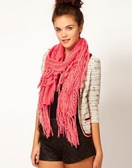 Accesorios para el frío: Fular tejido efecto calado en color rosa